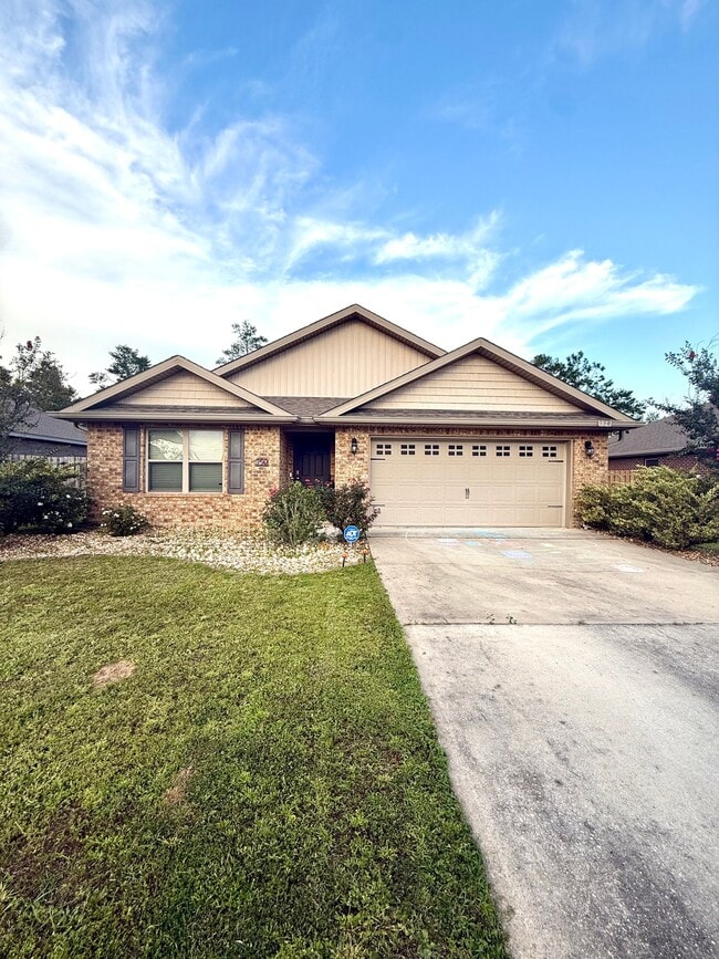 Building Photo - 350 Merlin Ct