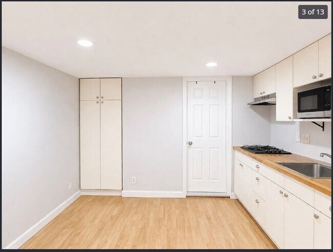 Foto del edificio - 528 Bennington St