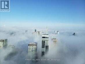 Building Photo - 388 Yonge St
