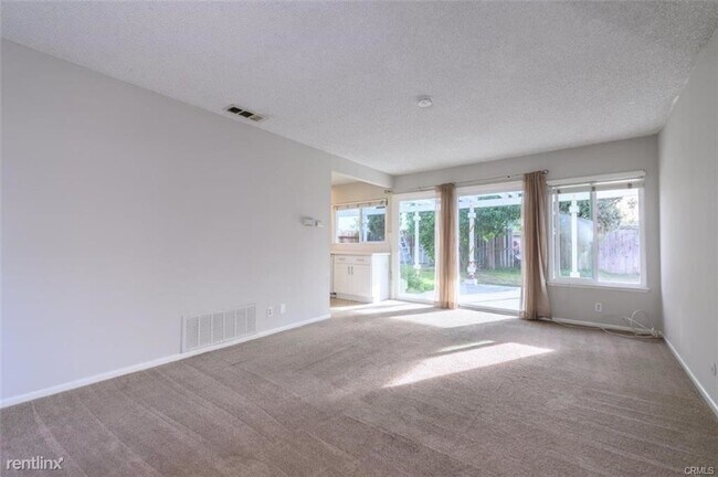 Building Photo - 4 br, 2.5 bath House - 3622 Hamilton St