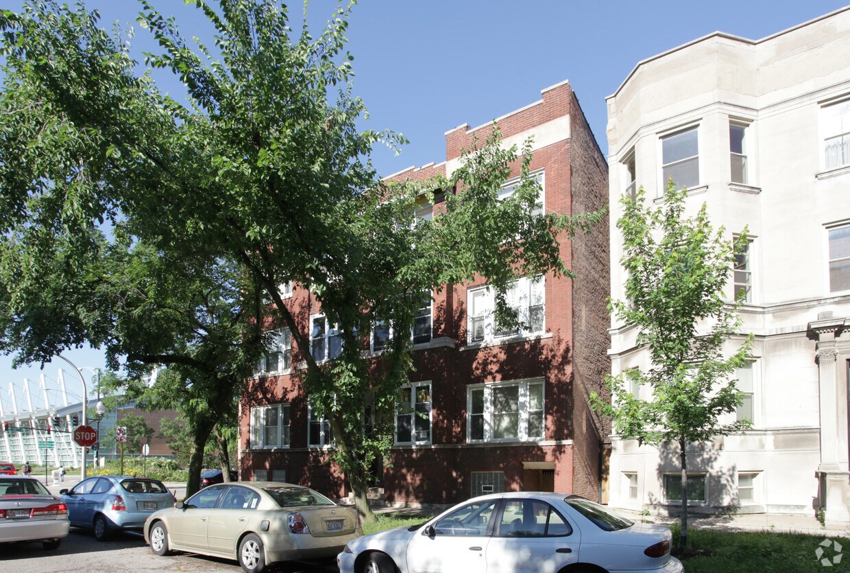 Foto del edificio - 5484-5486 S Ellis Ave