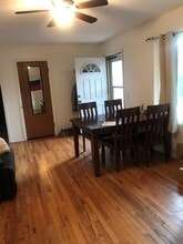 Building Photo - 306 27th St Building Photo - 306 27th St