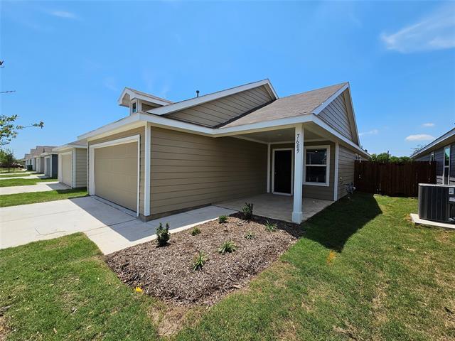 Foto del edificio - 7609 Bluebell Ln