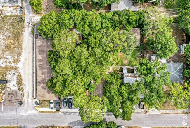 Aerial Photo - 815 2nd Ave NW