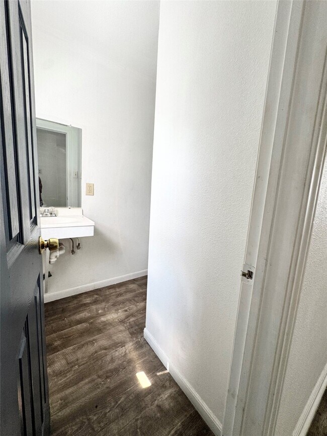 Foto del edificio - 910 N 67th St