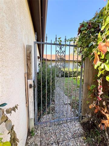 Foto del edificio - 2804 Canyon Dr