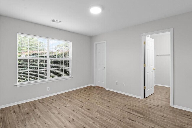 Building Photo - 38 Ashleigh Ln