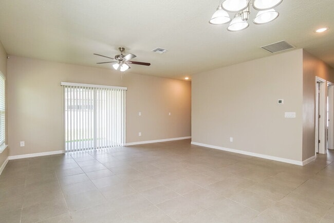 Building Photo - 651 Mercado Ct