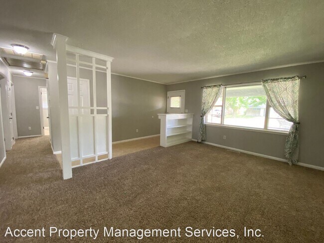 Foto del edificio - 3 br, 1.5 bath House - 1105 North Fern Avenue