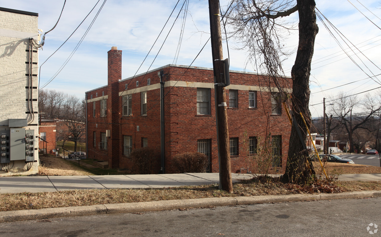 Building Photo - 94-98 Webster St NE