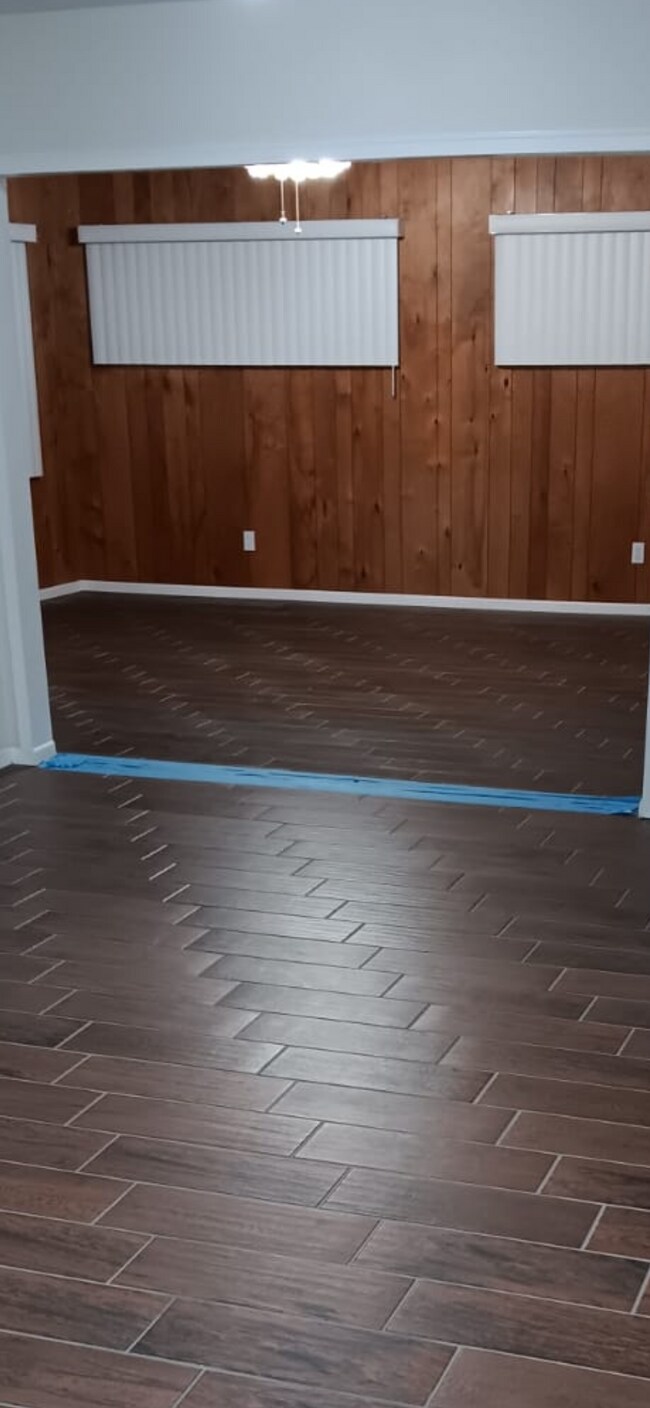 Foto del edificio - 1579 E Avenue Q12