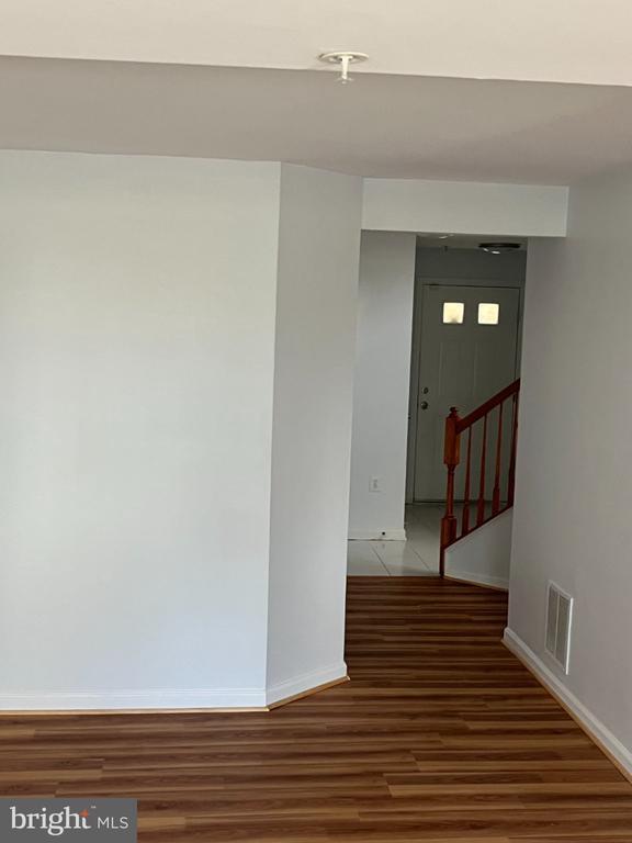 Foto del edificio - 9611 Juniper Dr