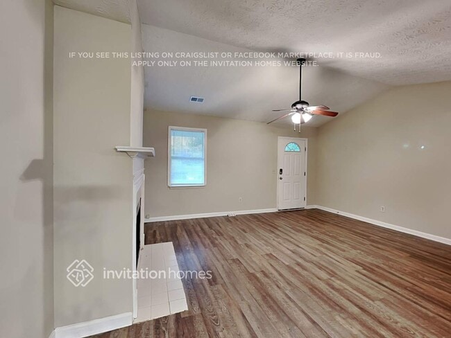 Foto del edificio - 120 Myrtle Grove Ln