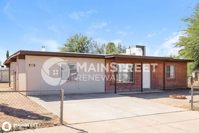 Building Photo - 2310 E Canada St, Tucson, AZ 85706