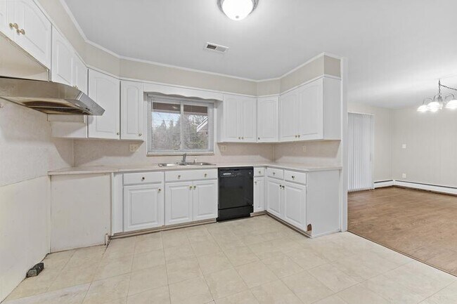 Building Photo - 33950 Ecorse Rd