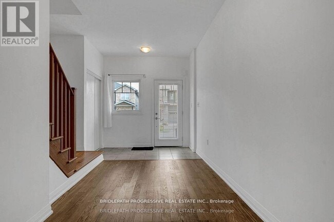 Building Photo - 22 Alaskan Heights