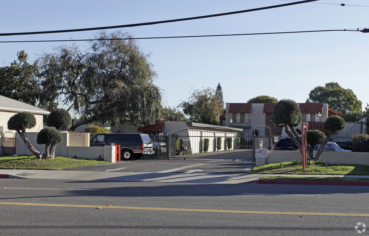 Foto del edificio - Westwood Apartments
