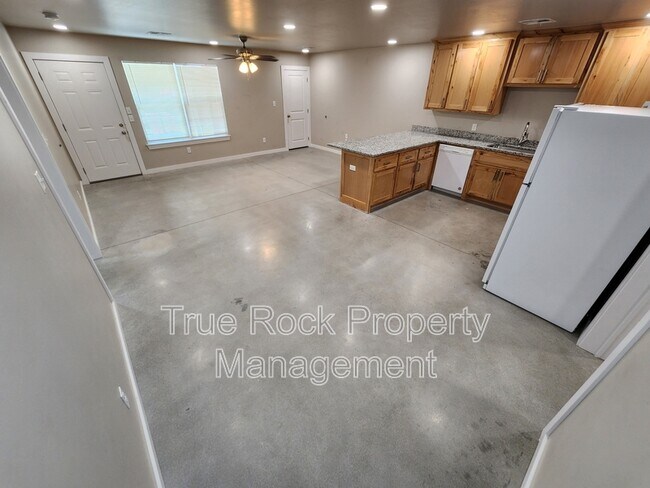 Foto del edificio - 13760 County Rd 1554