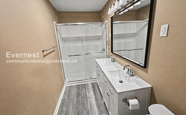 Foto del edificio - 4756 Hand Ln