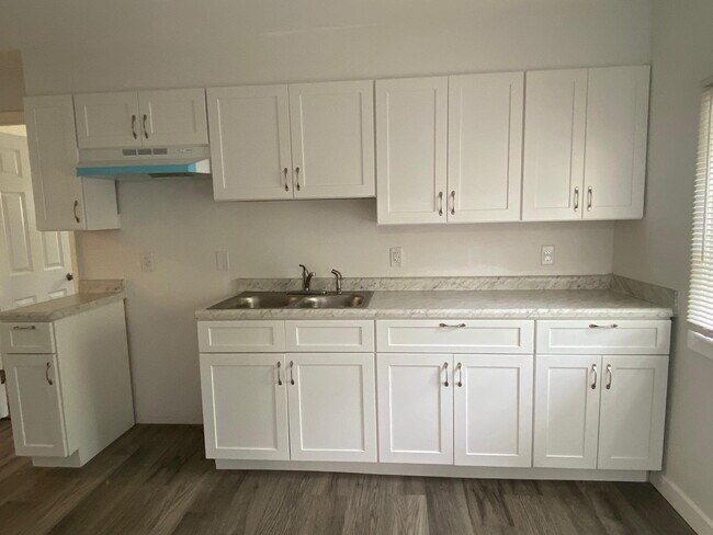 Foto del edificio - Bright & Inviting 3-Bedroom Home