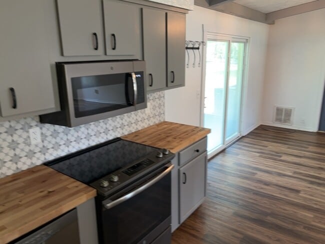 Foto del edificio - 2767 SE 35th St