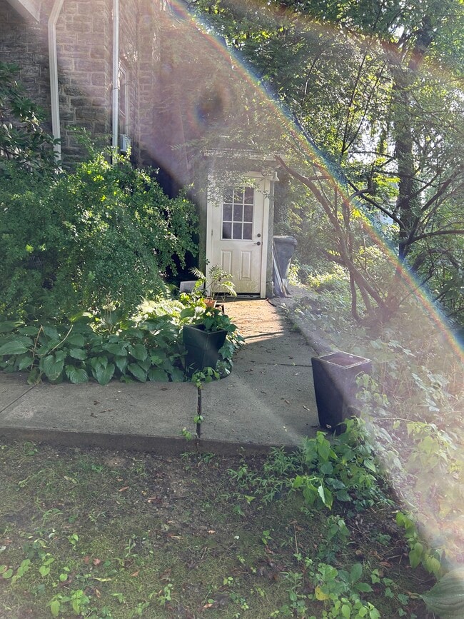 Private Apt. Entrance - 1602 Upland Ave