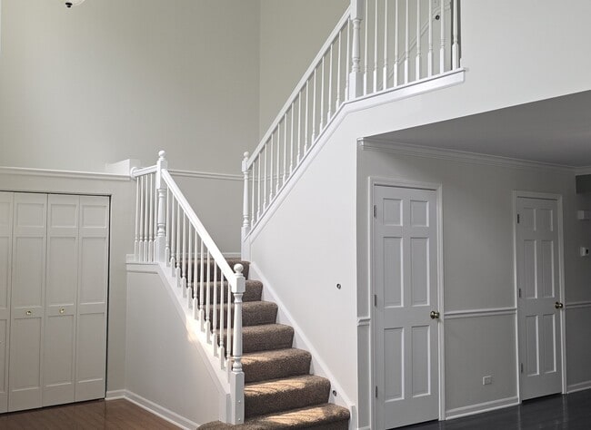 Foto del edificio - 1433 Deer Creek Ln