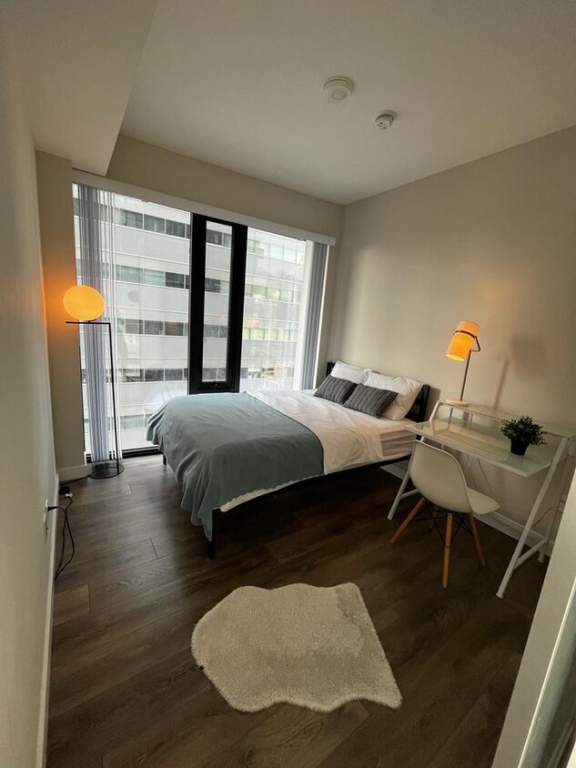 Primary Photo - Deluxe Room - Queen West