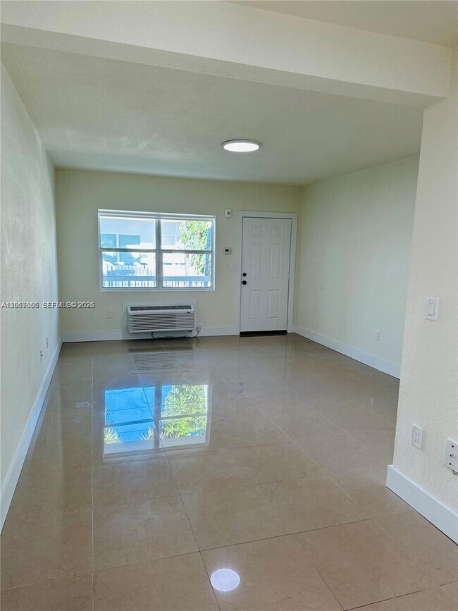 Building Photo - 8080 Tatum Waterway Dr