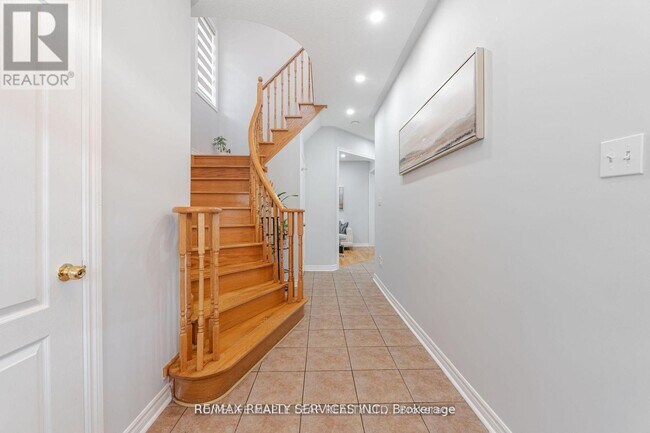 Building Photo - 27 Hardgate Crescent