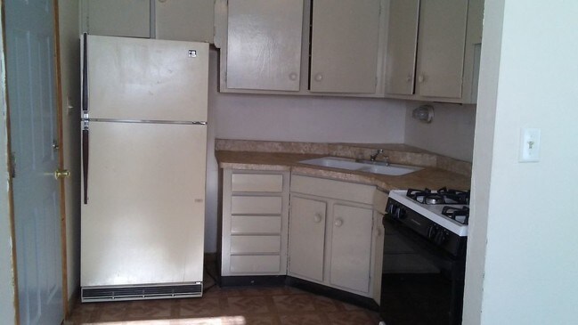 Foto del edificio - 9216 W Birch Ave