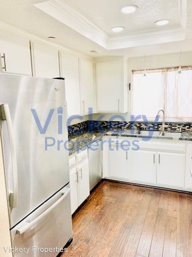 Building Photo - 2 br, 2.5 bath House - 1149 N. Vulcan Aven...