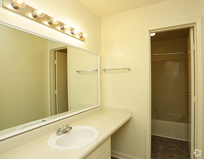 Interior Photo - Whispering Oaks Apartments