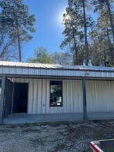 Building Photo - 18222 Bonnie Alice Dr