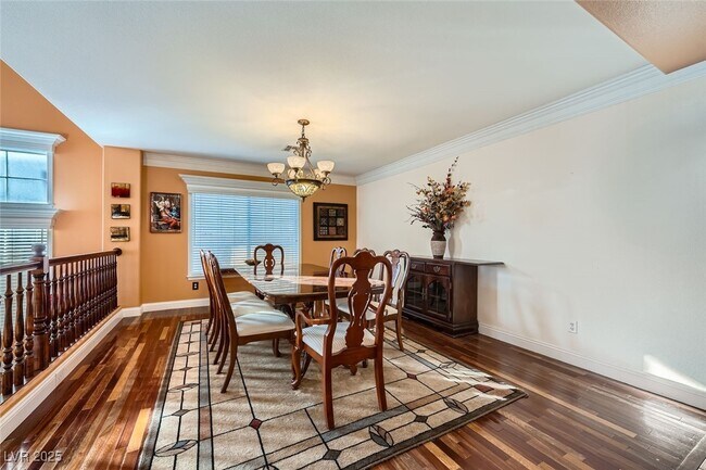 Foto del edificio - 8748 Castle Hill Ave