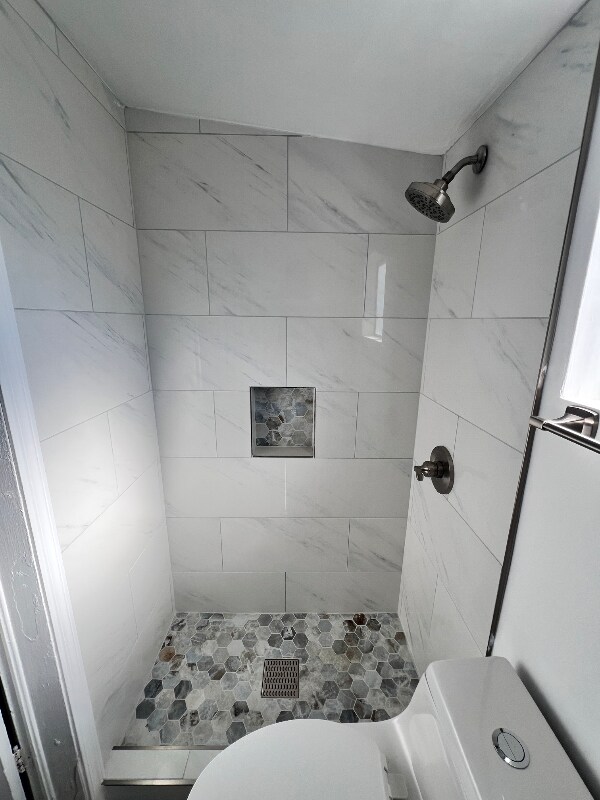 Foto del edificio - 1318 W Monroe St