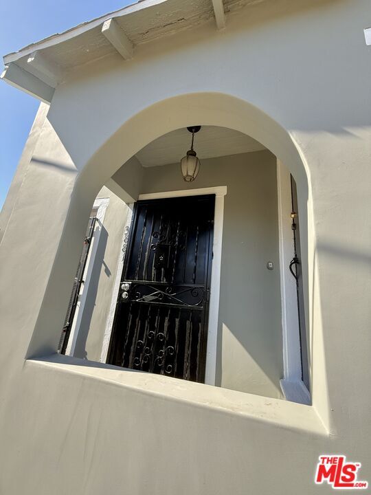 Foto del edificio - 3881 S Gramercy Pl