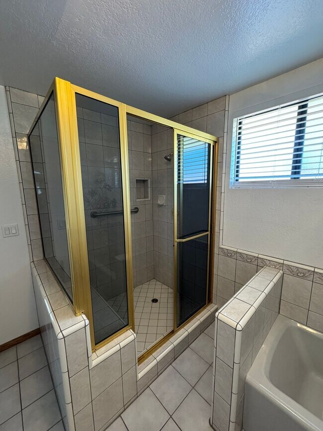 Building Photo - 10246 Victoria Ave. Whittier, CA 90604-1643