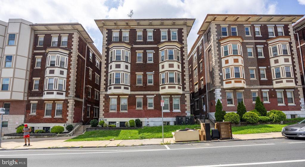 Foto principal - 4706 Chestnut St