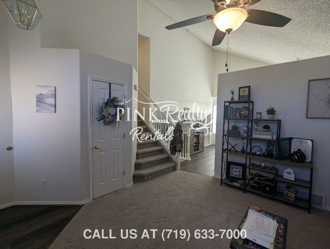 Building Photo - 955 Lords Hill Dr