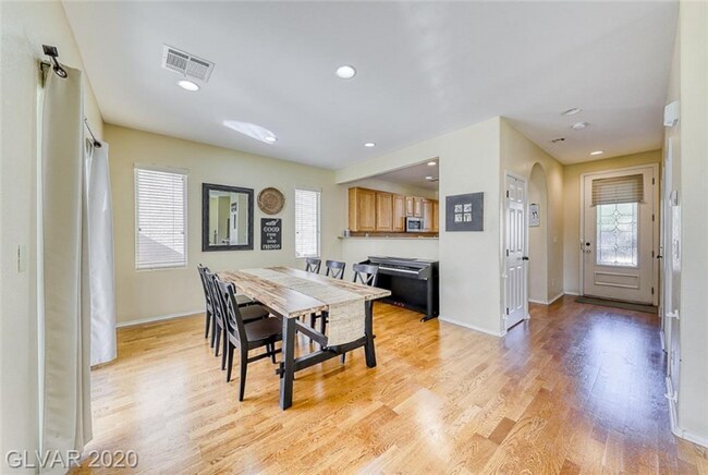 Foto del edificio - 1049 Garnet Ridge Ct