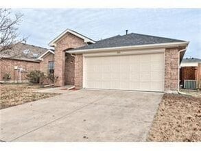 Building Photo - 104 Trenton Dr