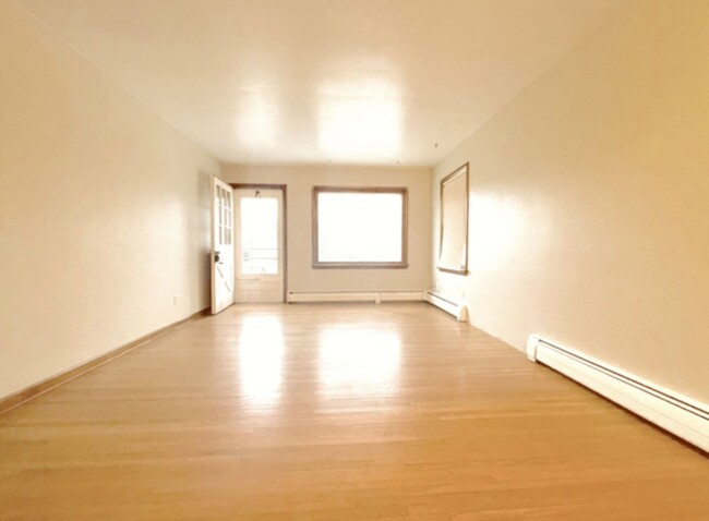 Foto del edificio - 2 Bed Room 1 Bath