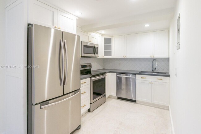 Foto del edificio - 5838 SW 74th Terrace