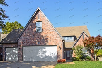 Building Photo - 8619 E 95th Pl