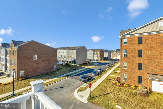 Foto del edificio - 9602 Tealbriar Dr