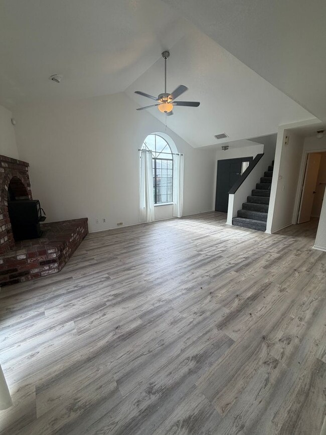 Building Photo - 3 Bedroom Home in Cameron Park