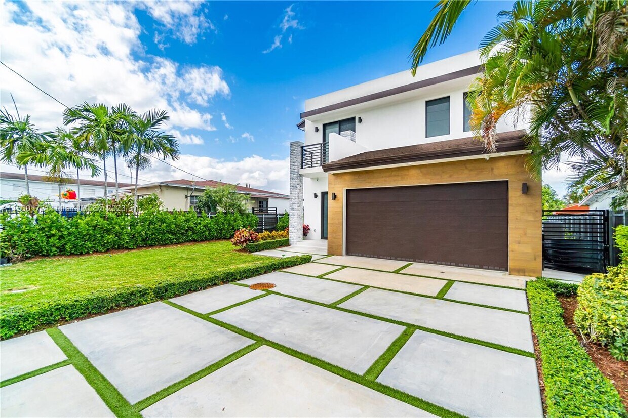 Primary Photo - 6535 SW 26th St