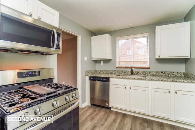 Foto del edificio - 5728 Brinley Dr
