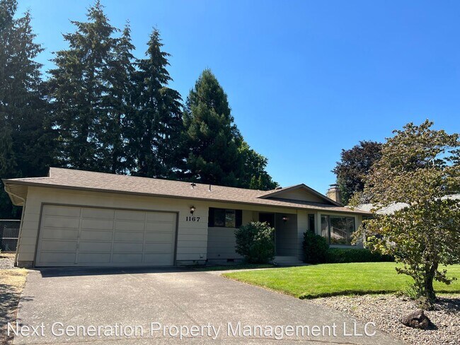 Building Photo - 3 br, 1 bath House - 1167 Sequoia Ave.